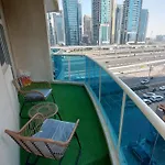 503 Cozy Studio Near The Metro And The Beach